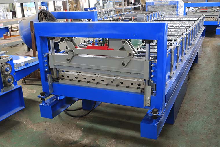 Roof Panel Roll Forming Machine