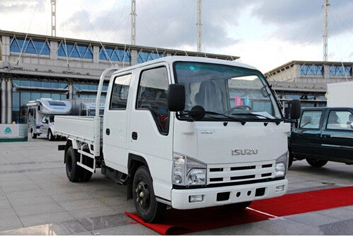 Xe tải chở hàng hạng nhẹ ELF 100P ISUZU 1.4 - 4.5 tấn mới