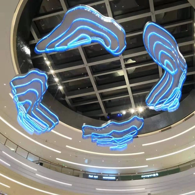 Trang trí đám mây treo sáng bóng cho trung tâm mua sắm