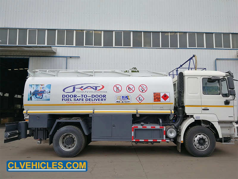 Xe tải chở dầu thô Shacman 18000 lít