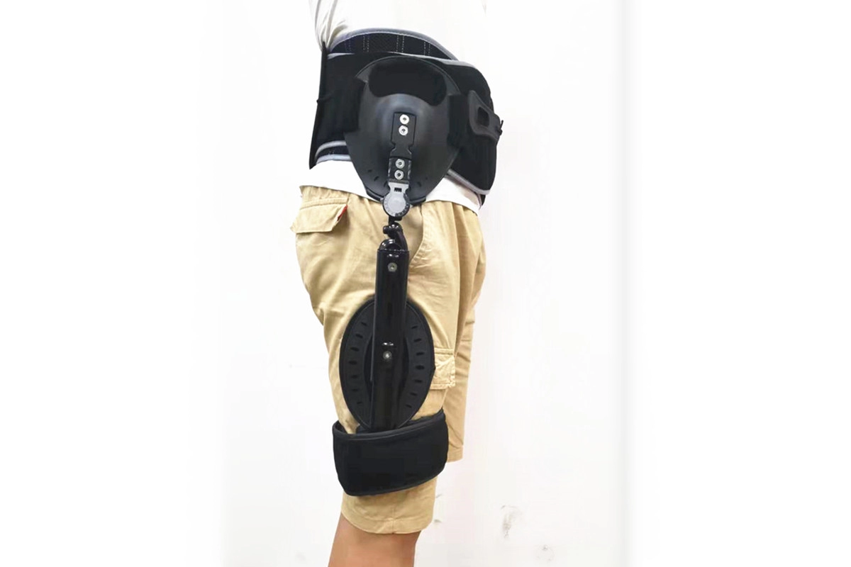 Nẹp hông có bản lề với đai thắt lưng LSO và hệ thống ROM cho nẹp đùi chân