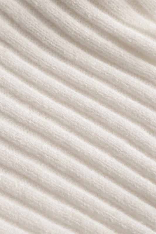 Cổ điển màu trắng mùa thu dài tay cao cổ nữ đan áo len chui đầu nữ
