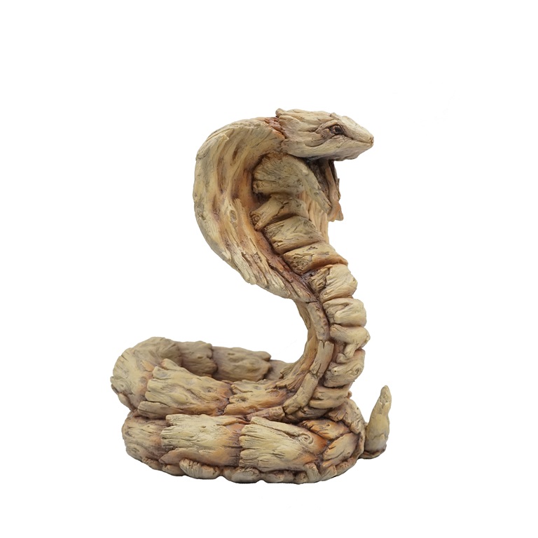 tượng vườn rắn hổ mang chúa bằng nhựa