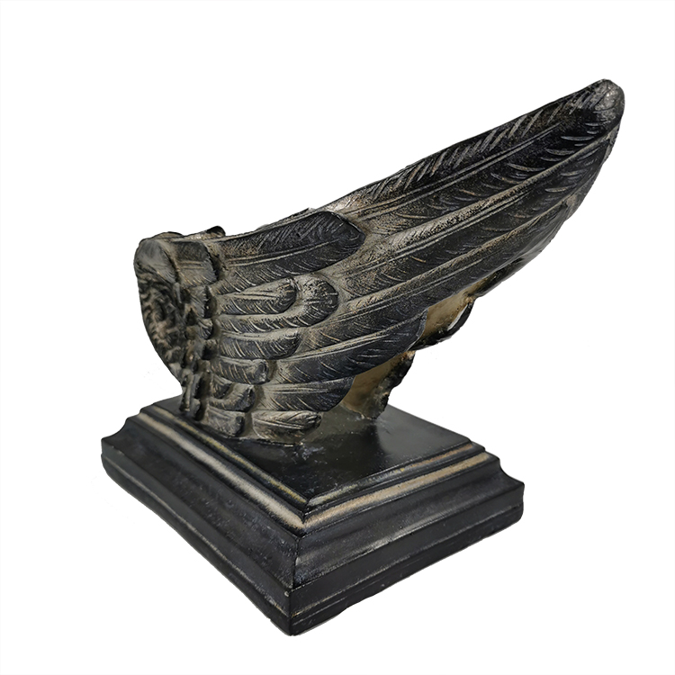 Resin decoration wings sculpture wine rack 