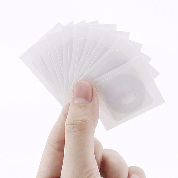 Nhãn dán thẻ RFID